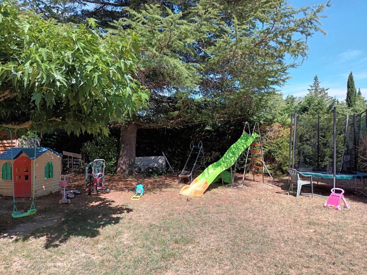 Rognes Chambre Basilic 2P, 2 Nuits Max, Dans Petit Chalet 6Km Du Festival De Piano De La Roque D'Antheron المظهر الخارجي الصورة